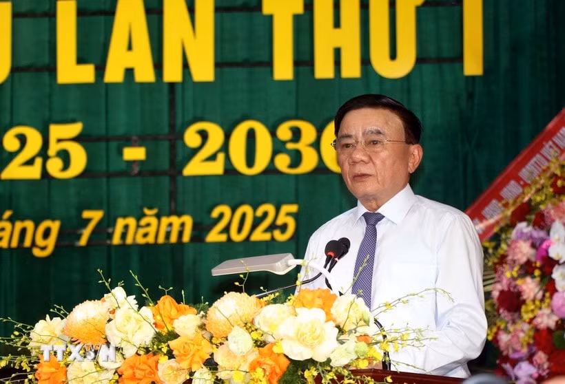 tran-cam-tu-resize.jpg