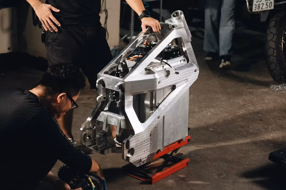 Hệ Pin N-Battery: Trái tim của N1-S – NUEN MOTO