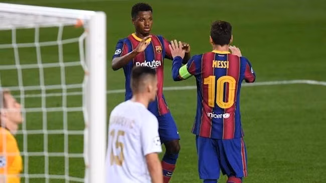 Bàn thắng làm nên lịch sử ở cúp C1, sao trẻ Ansu Fati nể phục Messi tuyệt đối. Ảnh: bongda24h.