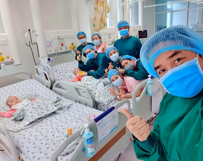 Hiện nay, hai bé Trúc Nhi - Diệu Nhi đã trở về sống bình thường với gia đình như bao đứa trẻ khác (ảnh nguồn internet).
