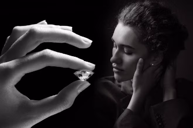 Bộ sưu tập “Beyond Diamond” với những viên kim cương hoàn mỹ là giấc mơ của mọi phụ nữ.