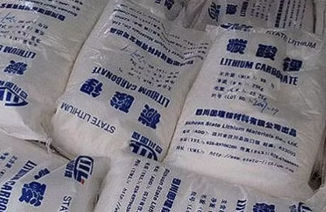 Giá lithium xuống đáy 5 tháng vì lo ngại dư cung
