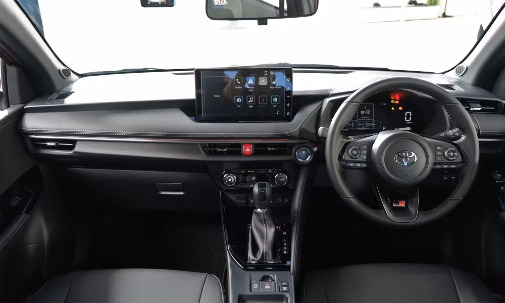 Thiết kế khoang lái Yaris Ativ/Vios HEV - Ảnh: Autolife Thailand