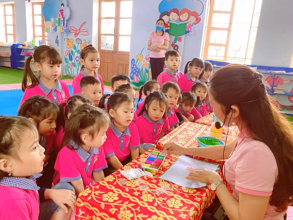 truong mam non thinh loc diem sang trong xay dung truong dat chuan quoc gia hinh 2
