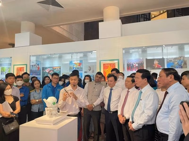 su kien van hoa noi bat trong tuan nhieu hoat dong ky niem 132 nam ngay sinh chu tich ho chi minh hinh 1
