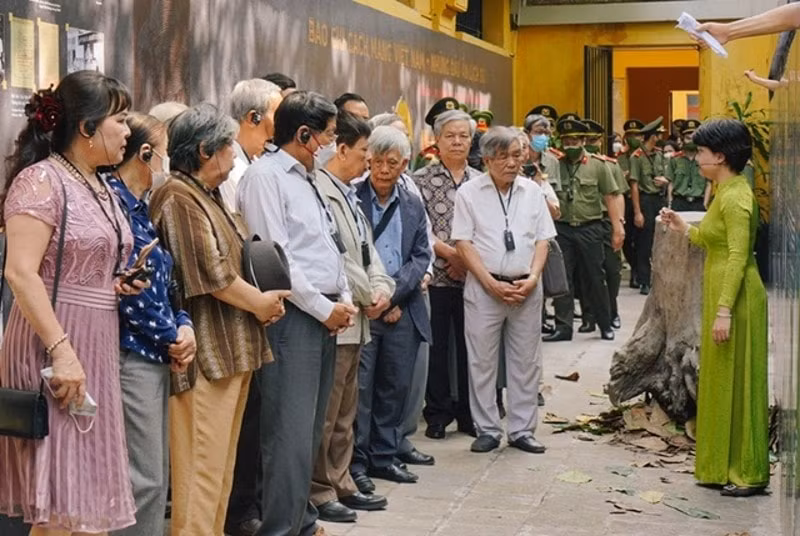 su kien van hoa noi bat trong tuan nhieu hoat dong ky niem 132 nam ngay sinh chu tich ho chi minh hinh 4