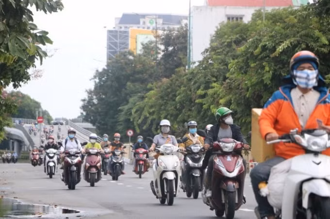 Một số tuyến đường trên địa bàn TP.HCM có hiện tượng đông đúc trở lại. Ảnh: TL