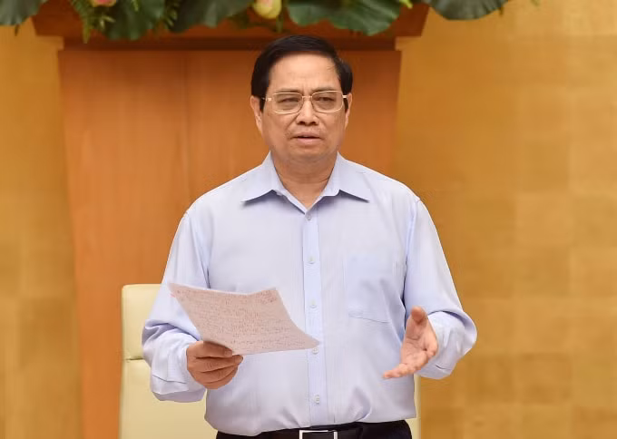 Thủ tướng yêu cầu các địa phương, trong công tác điều trị sẵn sàng đầy đủ nhân lực, vật tư, hậu cần đầy đủ để điều trị cho bệnh nhân, giảm tối đa số ca tử vong; nghiên cứu, thí điểm điều trị F0 ngay tại cộng đồng, đảm bảo an toàn, hiệu quả.