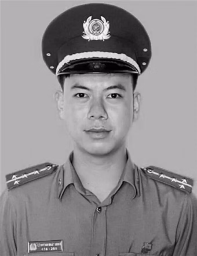 Di ảnh Đại úy Lê Huỳnh Nhật Minh.