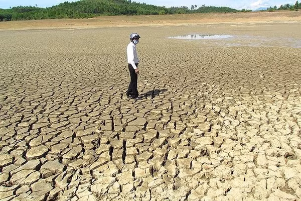 Khu vực Trung Bộ và Tây Nguyên đang đối mặt với nắng nóng và hạn hán. Ảnh: TL