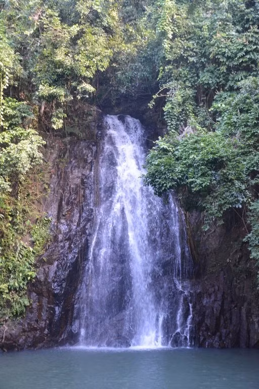 Thác Taktak xinh đẹp.