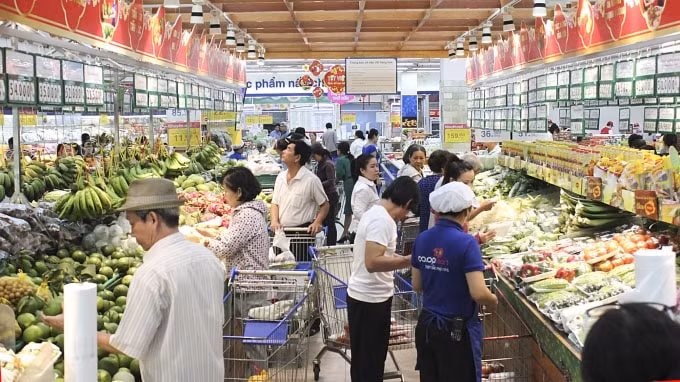 Các doanh nghiệp Việt đang cho thấy sức mạnh trong lĩnh vực cửa hàng tiện ích với mạng lưới rộng khắp. (Ảnh minh họa)