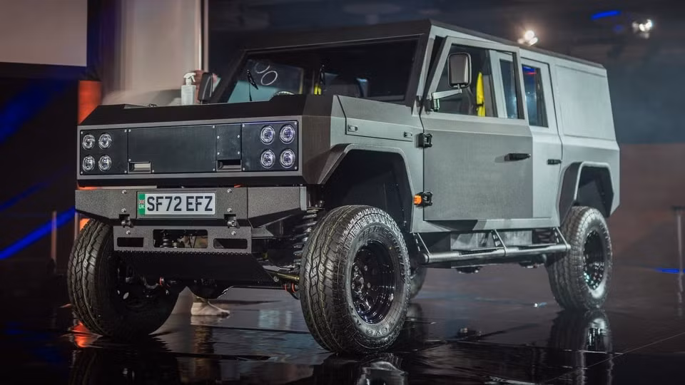 suv dien munro mk 1 ra mat voi dang xe quan su hinh 1