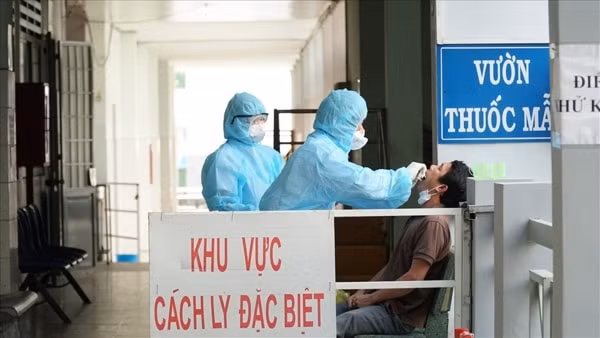 2 ca mắc COVID-19 ghi nhận ngày 24/2 đều đã được cách ly tập trung trước đó