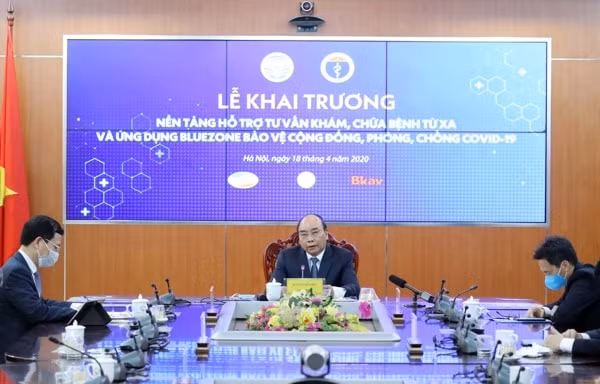 Thủ tướng dự khai trương Nền tảng hỗ trợ tư vấn khám chữa bệnh từ xa