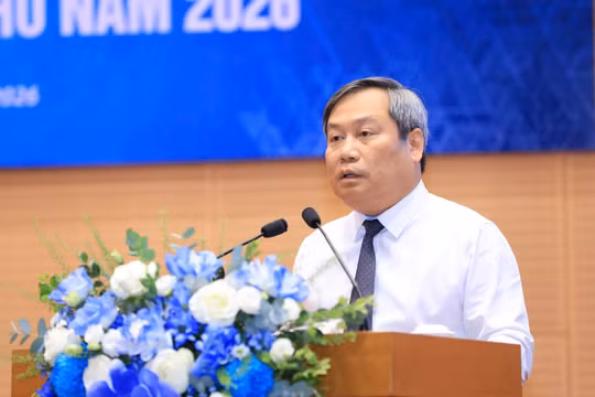 Hà Nội cam kết cắt giảm 50% thủ tục hành chính không cần thiết để hỗ trợ doanh nghiệp