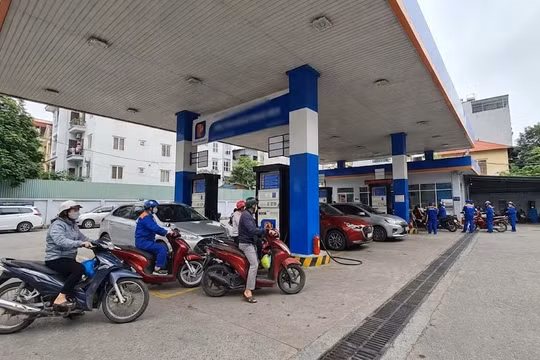 Có hiện tượng bán cầm chừng dầu diesel
