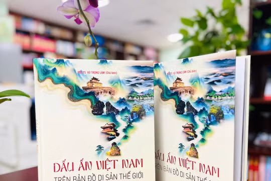 Ra mắt sách ' Dấu ấn Việt Nam trên bản đồ di sản thế giới'