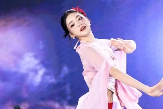 Hành trình chinh phục vương miện Miss World Vietnam 2025 của Phan Phương Oanh