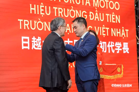 Bài giảng cuối của hiệu trưởng người Nhật: 50 năm nhìn Việt Nam bằng trái tim của một 'người trong cuộc'