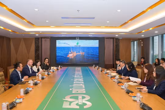 Petrovietnam làm việc với Fortune châu Á, đề xuất tổ chức Hội nghị Thượng đỉnh Đông Nam Á tại Việt Nam