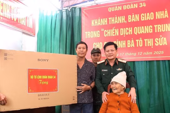 Hỗ trợ tivi, tủ lạnh cho hộ dân khó khăn sau thiên tai