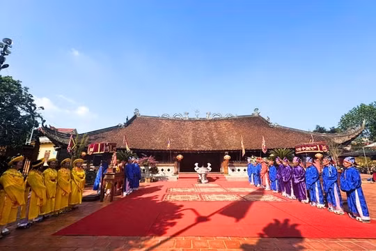 Hà Nội hút khách dịp lễ với loạt trải nghiệm văn hóa, du lịch mới
