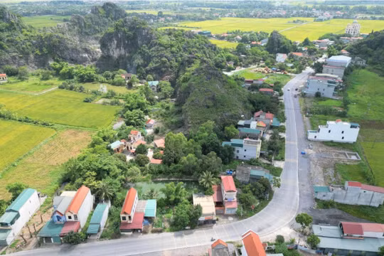 Ninh Bình: Tháo gỡ vướng mắc, đẩy nhanh tiến độ thực hiện 4 dự án giao thông lớn dùng nguồn cải cách tiền lương