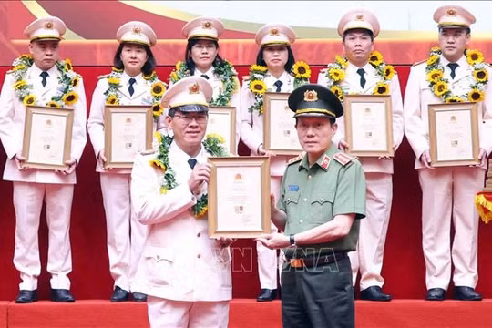 Tuyên dương điển hình tiên tiến thuộc lực lượng Tham mưu Công an nhân dân