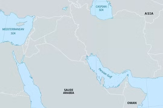 Tàu chở dầu bị cướp ngoài khơi Yemen, bị điều hướng về Somalia