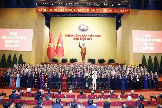Bộ Chính trị phân công Ủy viên Bộ Chính trị khoá XIV tham gia Ban Bí thư khoá XIV