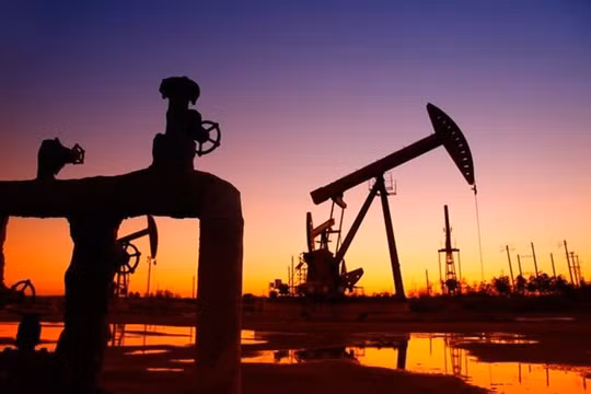 Thị trường dầu đối mặt nguy cơ thiếu nguồn cung sau khi Mỹ bắt giữ Tổng thống Maduro