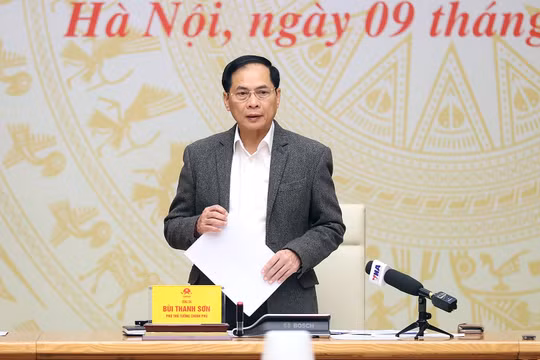 Xử lý nghiêm cán bộ thiếu trách nhiệm, tiếp tay, bao che buôn lậu, hàng giả