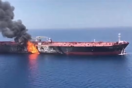 Iran tấn công trả đũa tàu dầu Mỹ ở Vịnh Ba Tư