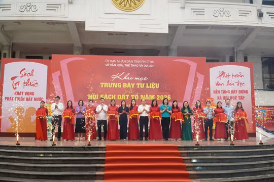 ​Phú Thọ: Khai mạc Hội sách Đất Tổ và trưng bày tư liệu "Kết nối tri thức"