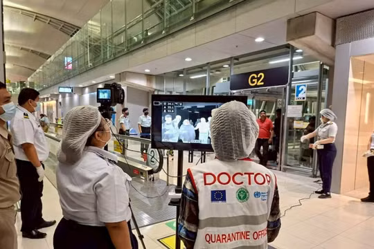 Các sân bay châu Á tiếp tục siết chặt kiểm tra y tế nhằm ngăn chặn virus Nipah