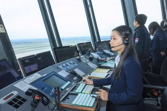Duy trì an toàn hoạt động bay phục vụ Đại hội Đảng toàn quốc
