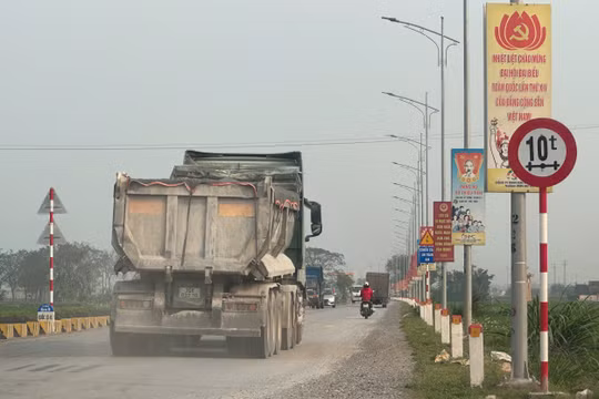 Thanh Hóa: Xử lý tình trạng vi phạm giao thông trên đường 506B