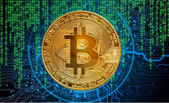 Bitcoin rơi khỏi mốc 70.000 USD trước giờ G dữ liệu Mỹ