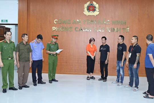 Khởi tố 32 bị can trong đường dây làm giả bệnh án để trốn thi hành án
