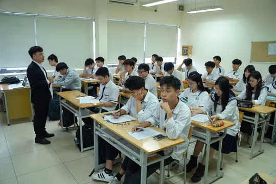 Đổi mới kỳ thi tốt nghiệp THPT: Từ kiểm tra kiến thức sang phát triển năng lực