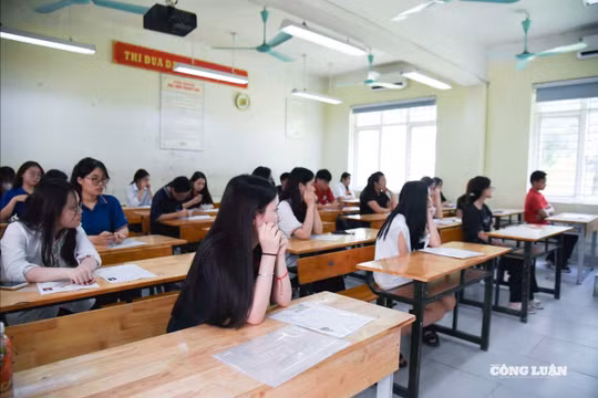 Tạm dừng phương án thi tổ hợp 6 môn vào lớp 10, chờ thời điểm phù hợp