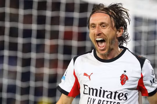 Bàn thắng vàng của Modric giúp Milan hạ Pisa