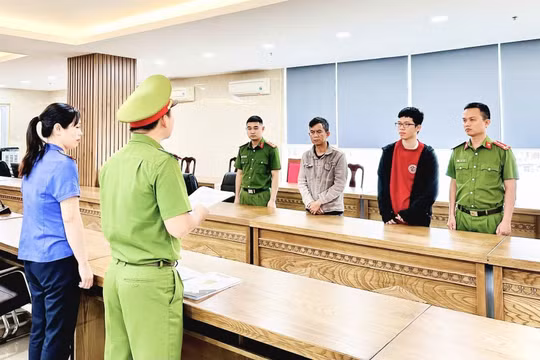 Lập nhiều hộ kinh doanh "ma" để bán hóa đơn, 2 đối tượng ở Đà Nẵng thu lợi bất chính hàng tỷ đồng