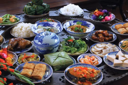 Gửi tấm lòng thành vào mâm cỗ cúng ngày xuân