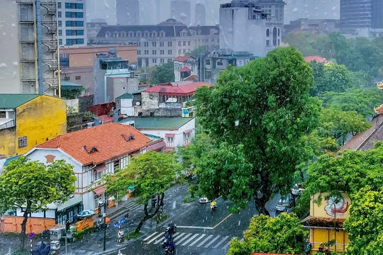 Dự báo thời tiết ngày 28/4: Hà Nội có mưa, trời chuyển mát từ chiều tối