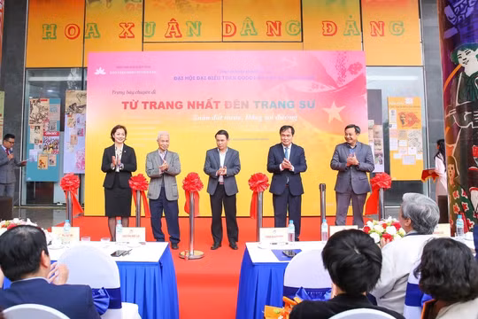 Khai mạc trưng bày 'Từ trang nhất đến trang sử': Nơi ký ức báo chí hòa nhịp cùng mùa xuân dân tộc