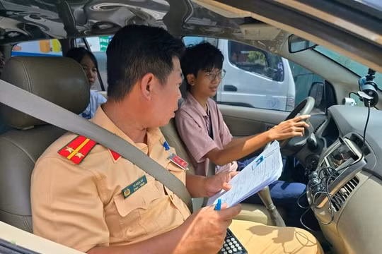 Bộ Công an phải đổi mới toàn diện công tác sát hạch, cấp Giấy phép lái xe