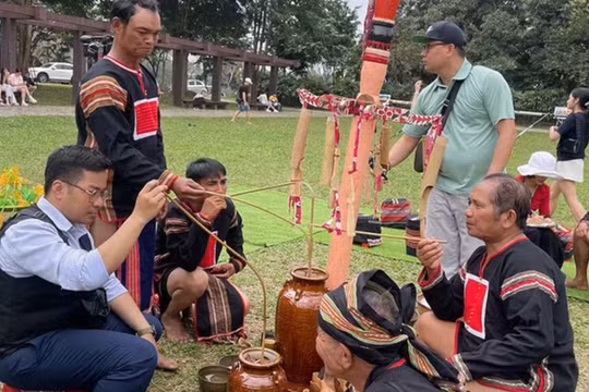 Chuỗi hoạt động văn hóa - nghệ thuật chào mừng Ngày Văn hóa các dân tộc Việt Nam