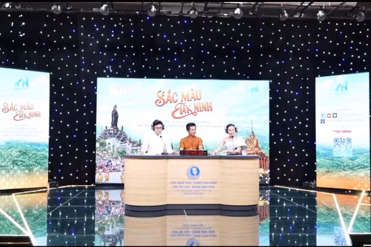Dấu ấn phát thanh trực tiếp: Kể câu chuyện đời sống trong không gian số đa nền tảng